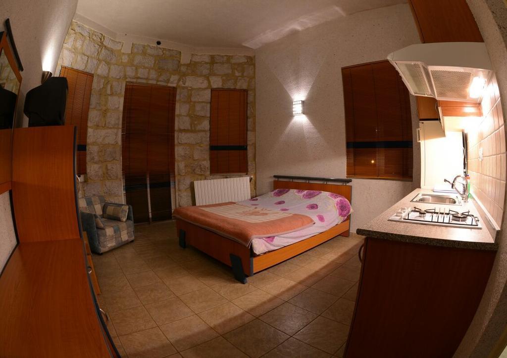 Bauhaus Chalets Apartment Bcharre Room photo